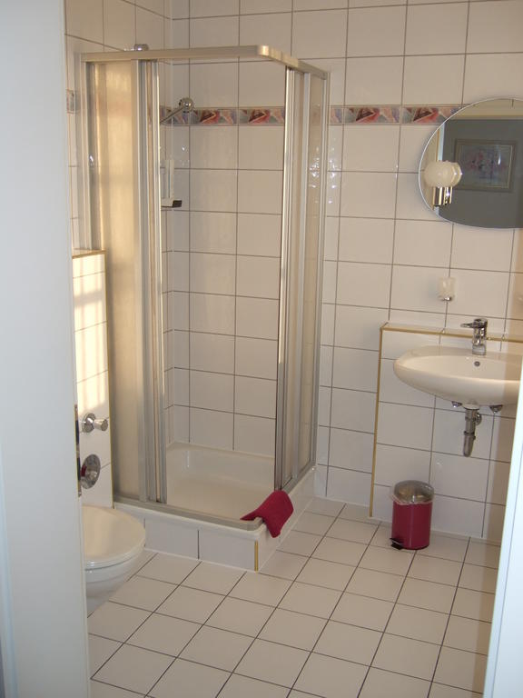 Hotel Jagdschlossl Eichenried Moosinning Kamer foto