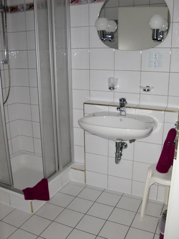 Hotel Jagdschlossl Eichenried Moosinning Kamer foto