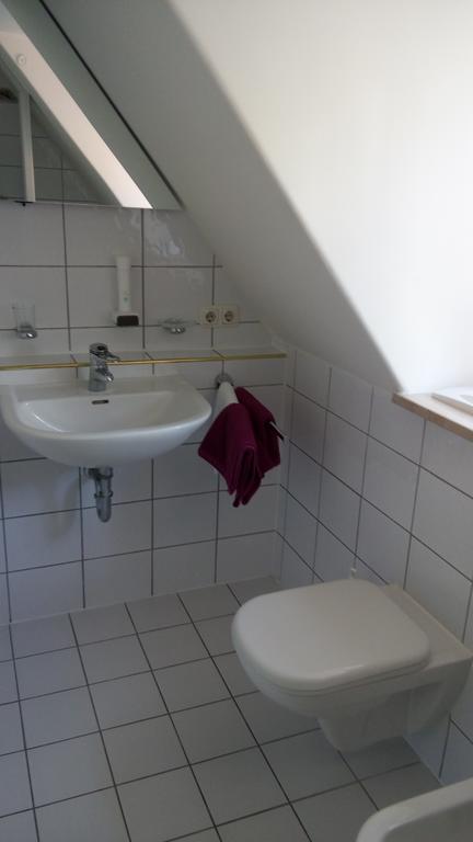 Hotel Jagdschlossl Eichenried Moosinning Buitenkant foto